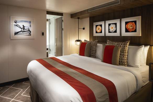 Celebrity Cruises Celebrity Beyond Celebrity Suite 2.jpg